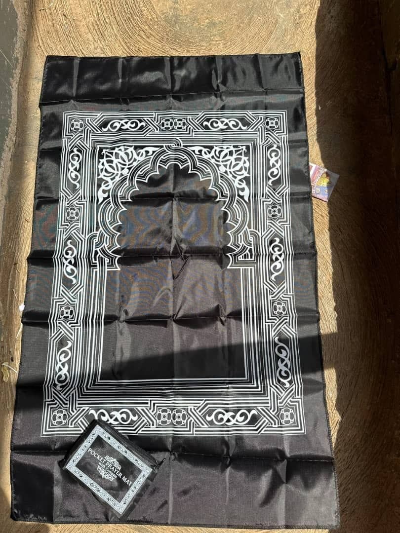 Pocket prayer mat